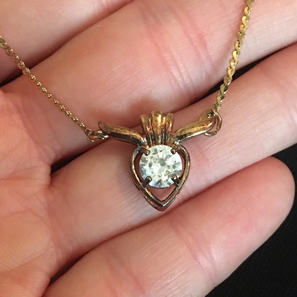 Beautiful Vintage CZ Diamond Heart With Wings Shaped Pendant Necklace